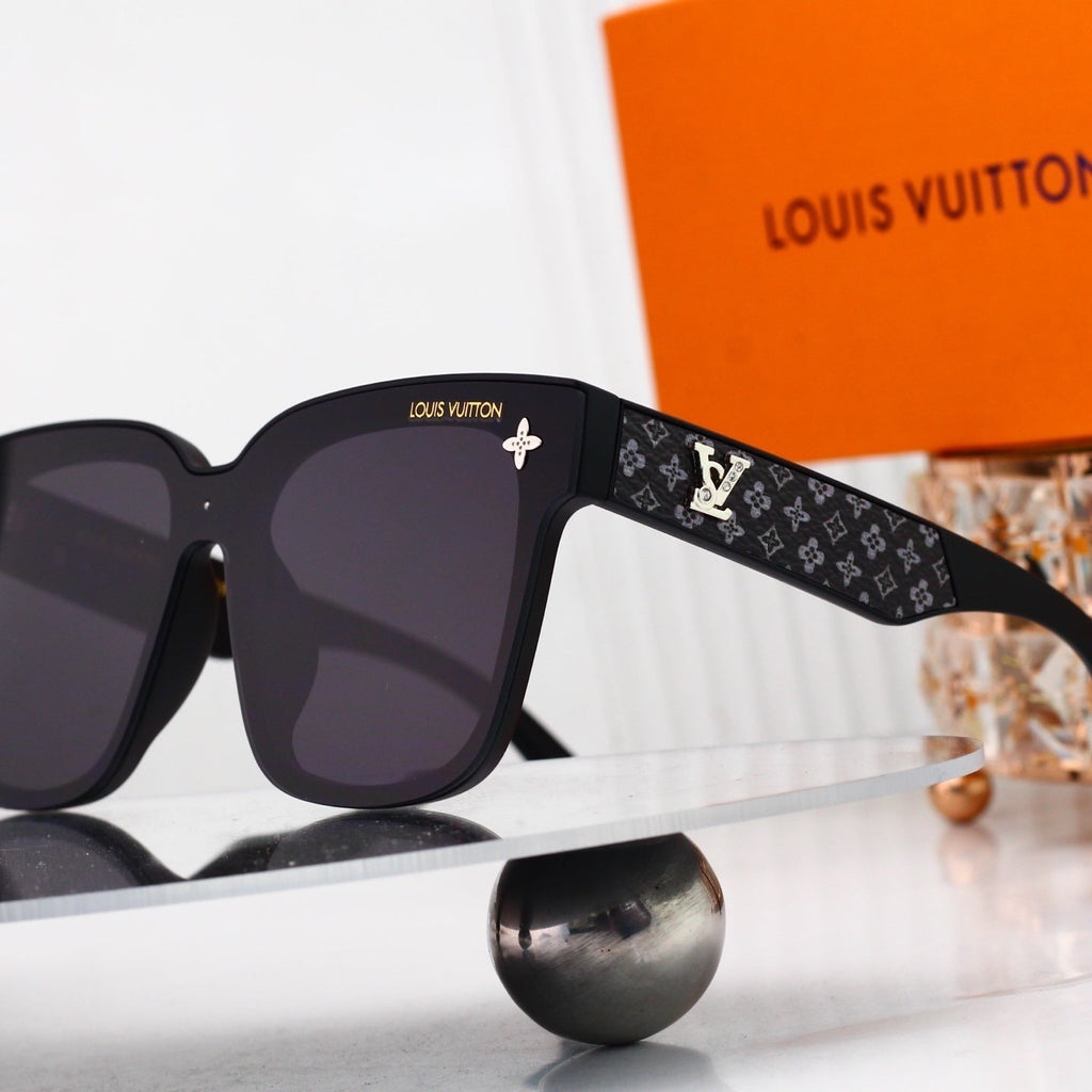 Oversized Sunglasses with Monogram Temples 4037